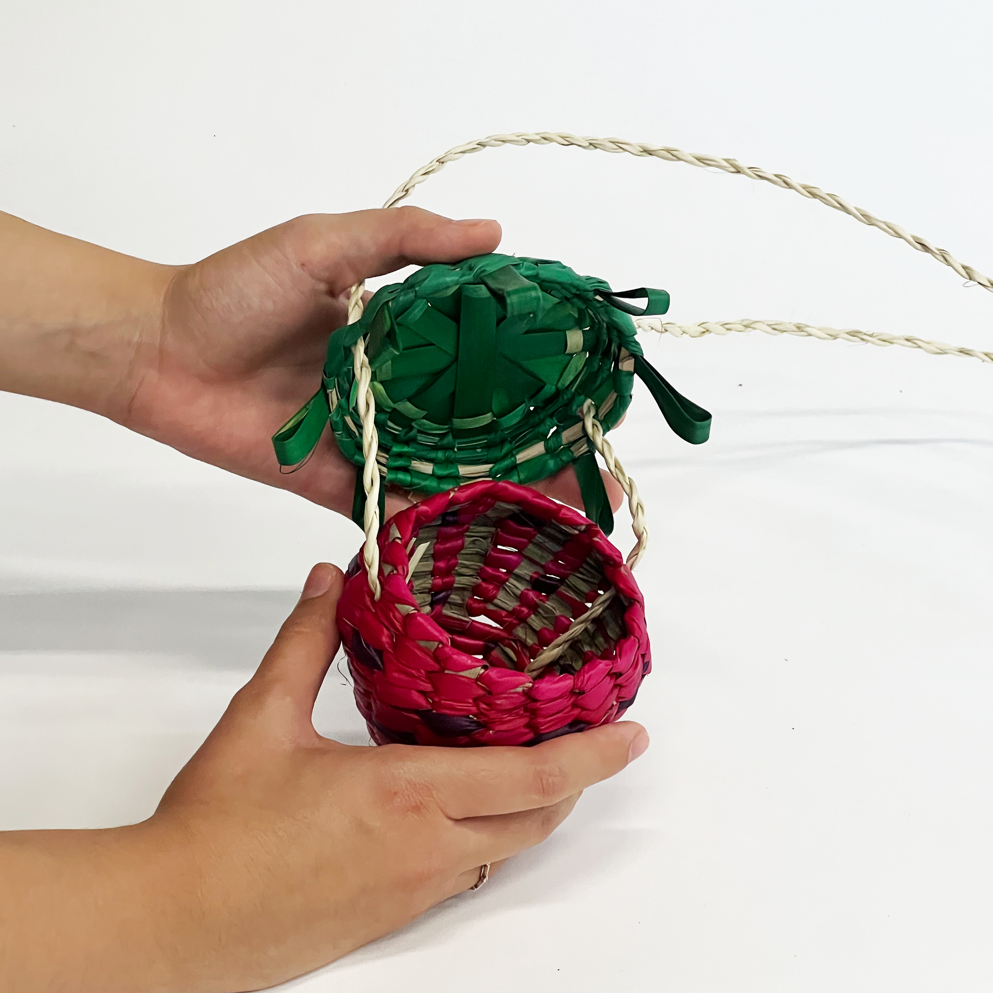 Raffia bag- Strawberry